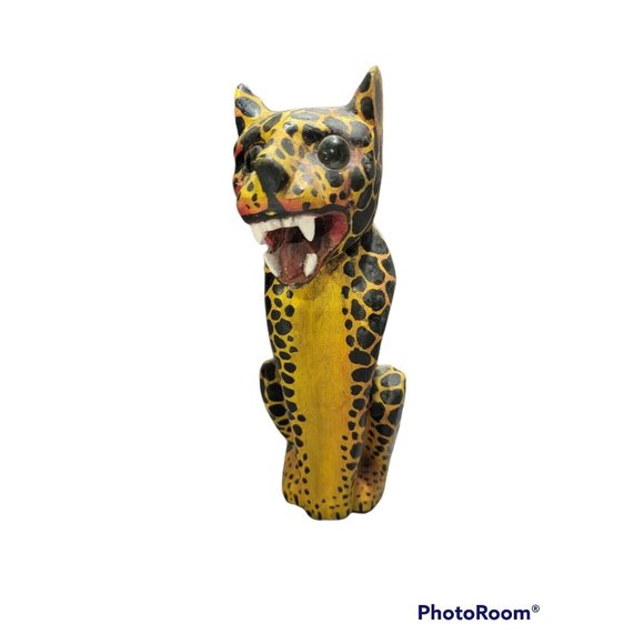 Unique Wooden African Cheetah Sculpture 9" Handcarved & painted w/ marble eyes - Picture 1 of 7